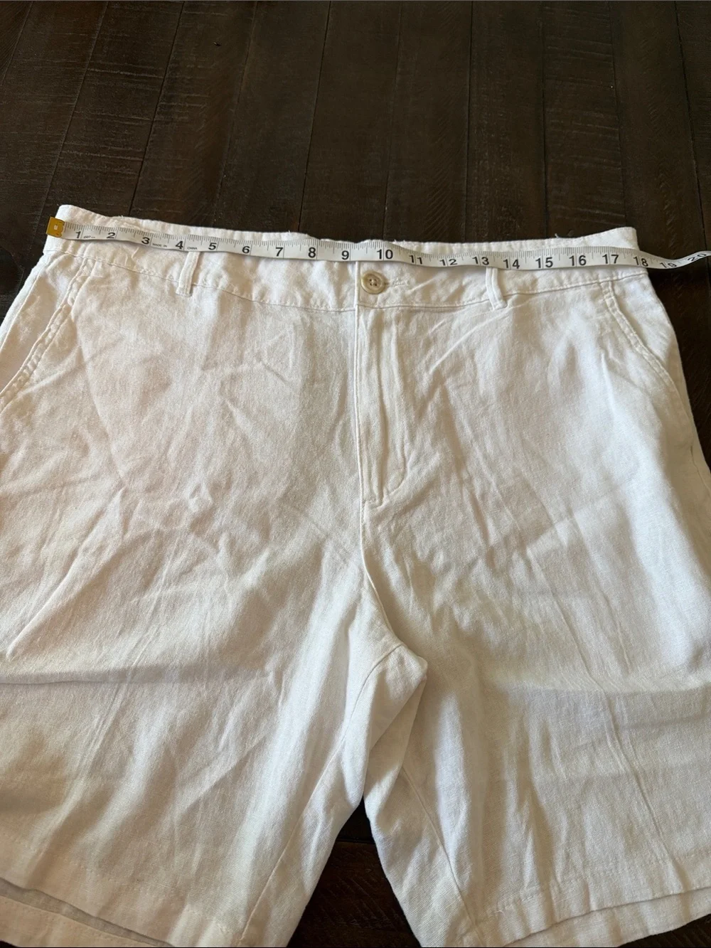 Saks Fifth Avenue Men’s White Flat-Front Linen Shorts